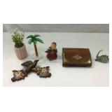 Assorted Decorative Items