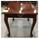 Traditional Mahogany Finish End Table