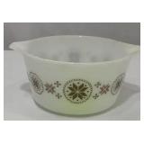 Pyrex Snowflake Garland Casserole Dish