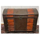 Vtg Camelback Trunk. 26ï¿½x20ï¿½