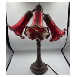 Vtg Tiffany-Style Lilly accent lamp. 21ï¿½