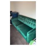 Velour type futon. 80'
