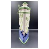 Vtg porcelain triangular vase. 13"