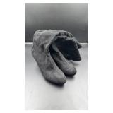 Knee high heeled boots. Size 9