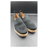 Adrienne Vittadini Niko slip-on sneakers. Size 9
