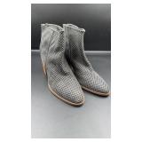 Madden Girl Y2K Mocha booties. Size 9