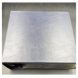 Mixed baseball, football & basketball cards.