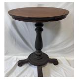 Round Pedestal Accent Table ï¿½ 24ï¿½ Round x 29ï¿½