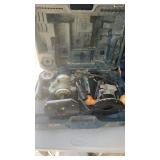 Bosch Router w/ Plunge Base, Fixed Base &