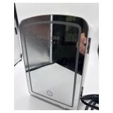 Frigidaire Mini Personal Cooler/Fridge 
