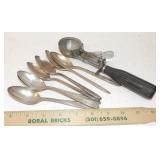 Hamilton Beach Ice Cream Scoop, Silverplate Spoons
