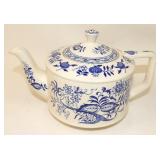 Vintage Sadler England Blue Onion Teapot