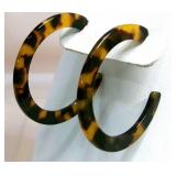 Classic Brown Tortoiseshell Pattern Hoop Earrings
