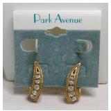 Vintage Park Avenue Rhinestone Tapering Hoop ER