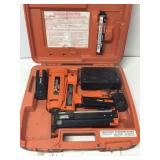 Pass load cordless nailer