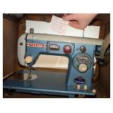 VTG White Deluxe Automatic Sewing Machine & Table