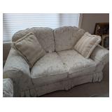VTG Hickory Hill Floral Jacquard Love Seat