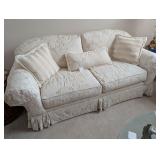 VTG Hickory Hill  Floral Jacquard Love Seat (A)