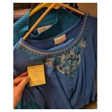 Women's Sz L/XL Shirts