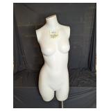 Female Mannequin (D)