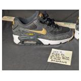 Kids Sz 5.5Y Nike AirMax Black&Gold Sneakers