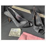 Womens Sz 8.5 Black Satin Peep Toe Pumps/Heels