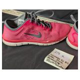 Womens Sz 8.5 Nike Pink Running Shoes/Sneakers