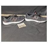 Womens Sz 7 New Balance Fresh Foam  Blk Sneakers