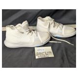 Kids sz 13 White Azurie Elizabeth Sneakers