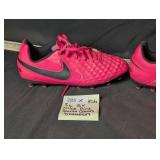 Kids Sz 6Y Nike Pink Sports Cleats Sneakers