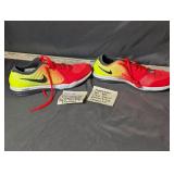 Wms Sz 7.5 Orange/Yellow DF TR4 Training Sneakers