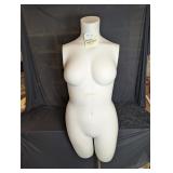 Female Mannequin (C)