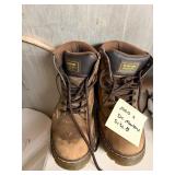 Doc Martins Sz 8