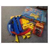 Vintage Hot Wheels Criss Cross Crash Track Set
