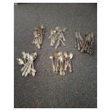 Oneida vintage silver-toned metal flatware