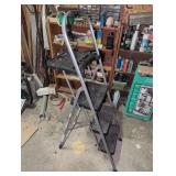 Painter's stepladder