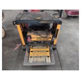DeWalt DW733 12.5' Portable Thickness Planer