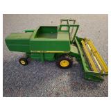 Vintage ERTL John Deere 6600 Combine toy,