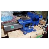8' Eastwood Bench Vise LIKE NEW need to be removed