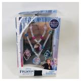 Disney Frozen Necklace Set (damaged box)