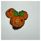 Disney Pin : Halloween Pumpkin Mickey Head