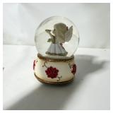 'Lil Angel Snow Globe Precious Moments