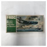Vintage Model Plane WWII (incomplete)
