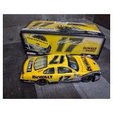 Drivers Select NASCAR '07 DeWalt Matt Kenseth 1:24