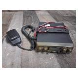 Vintage Radio Shack TRC-483 40 Channel CB Radio