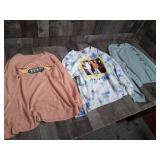 Friends Sweatshirt Lot Size Junior XXL - Lot of 3