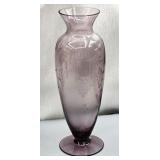VINTAGE AMETHYST GLAS PEDESTAL BUD VASE