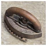 ANTIQUE CAST IRON SAD IRON