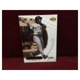 BARRY BONDS 2001 UD OVATION CARD