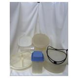 3Vintage Plastic Tupperware